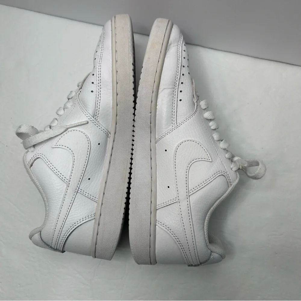 Nike Unisex White Sneakers Laced-Up Court Visio. low Size 7